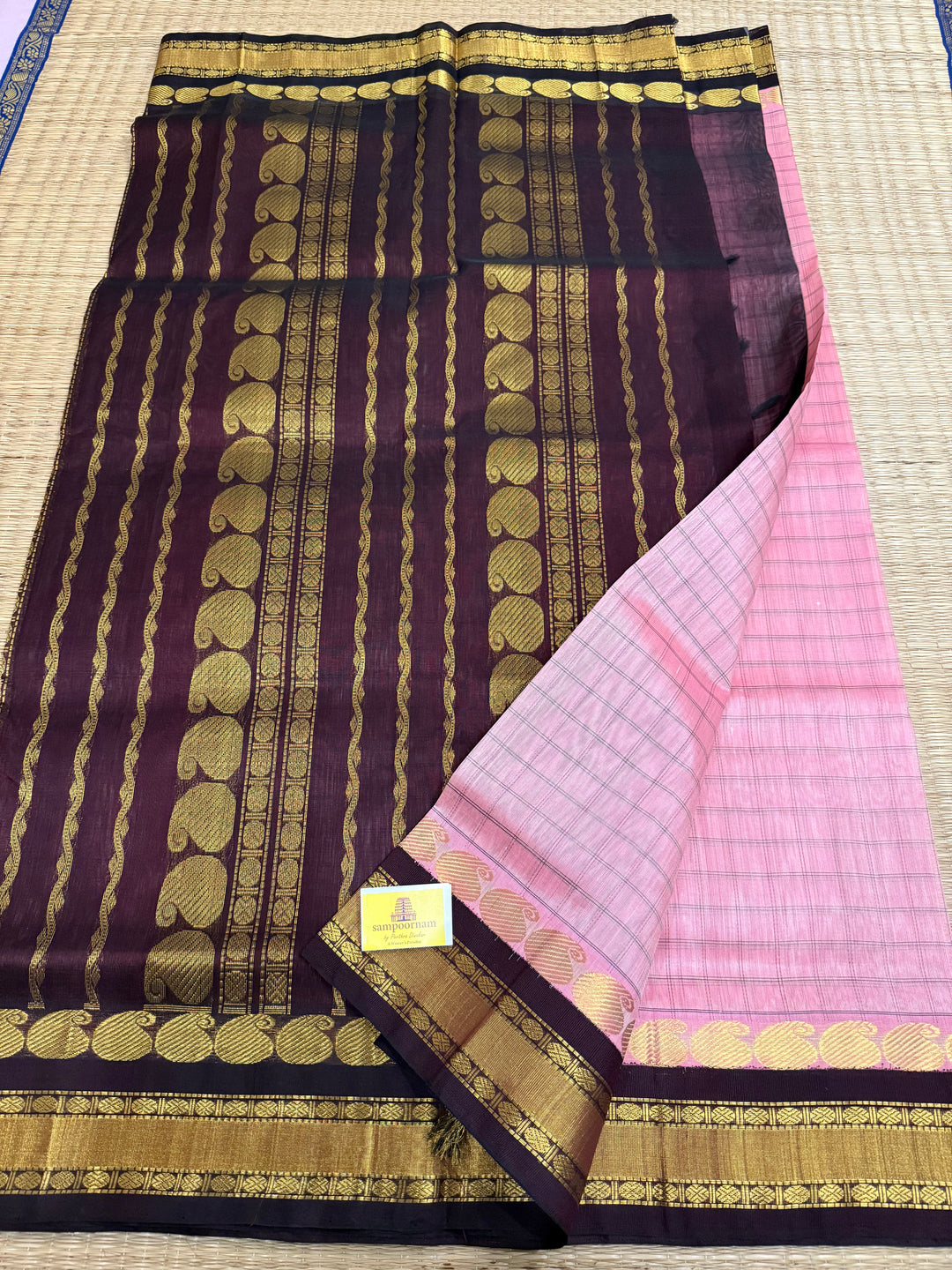 Onion Pink with Brown, Body Checks , Traditional Border and Rich Pallu Korvai Silk Cotton Saree