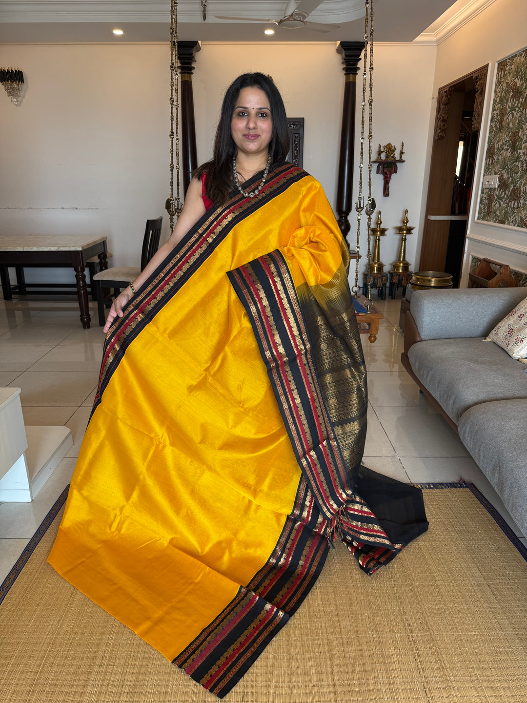 Mambazha Manjal With Black, Traditional Rich Kanchi Borders and Rich Pallu Korvai Silk Cotton Saree
