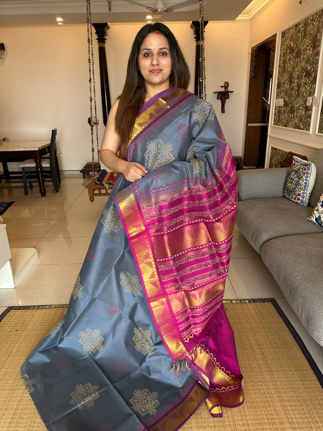 Grey With Magenta Kolam Handblock Printed Silk Cotton Saree