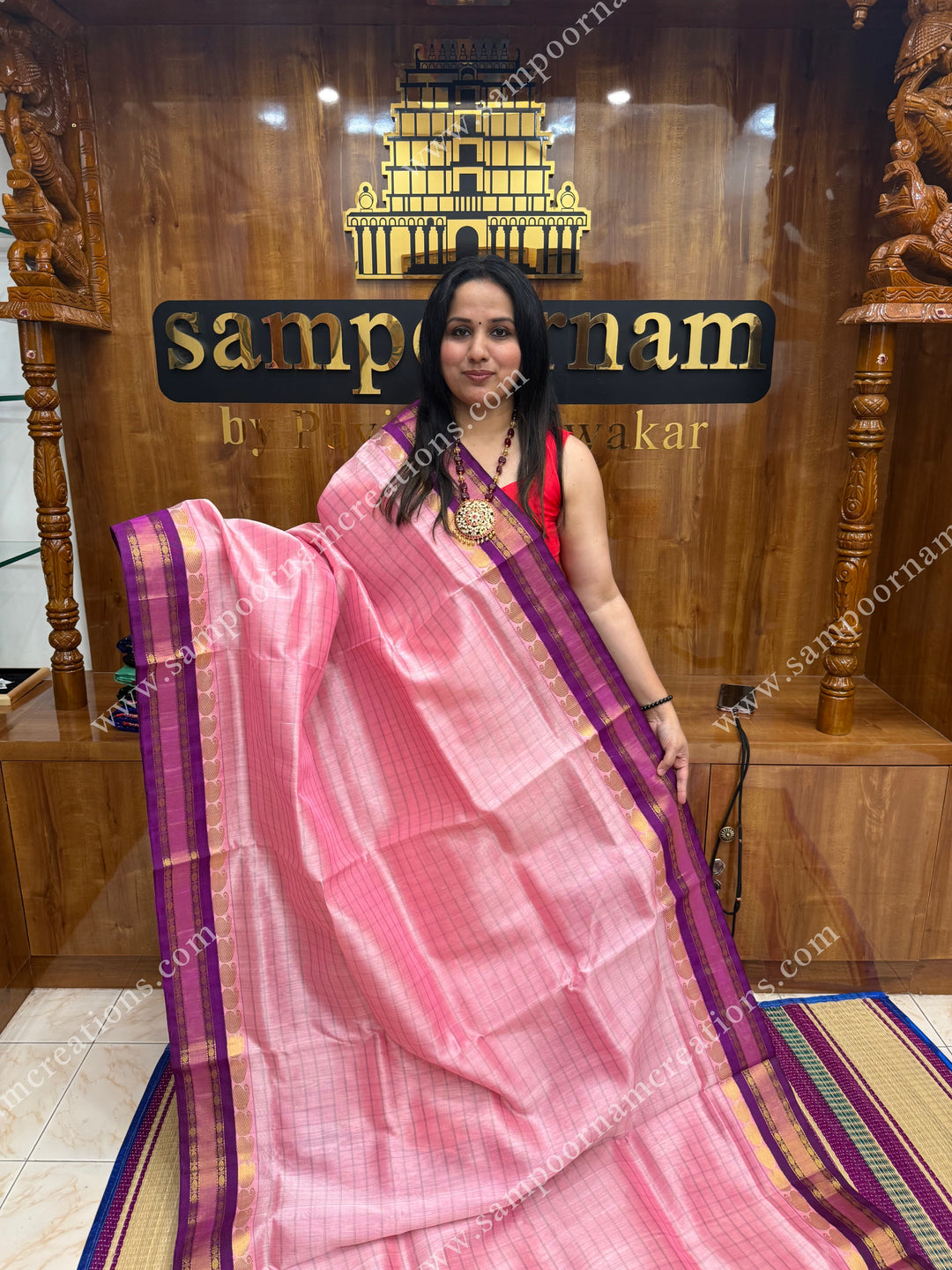 Onion Pink with Purple , body checks, traditional borders and rich pallu ,Ten Yards Korvai Silk Cotton Saree