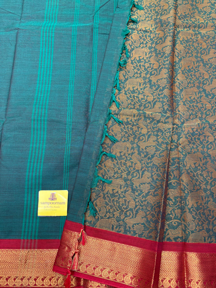 Green with Red , Rich Vanasingaram thread motif in the body , Traditional borders and Plain Pallu Chettinad Cottton Saree