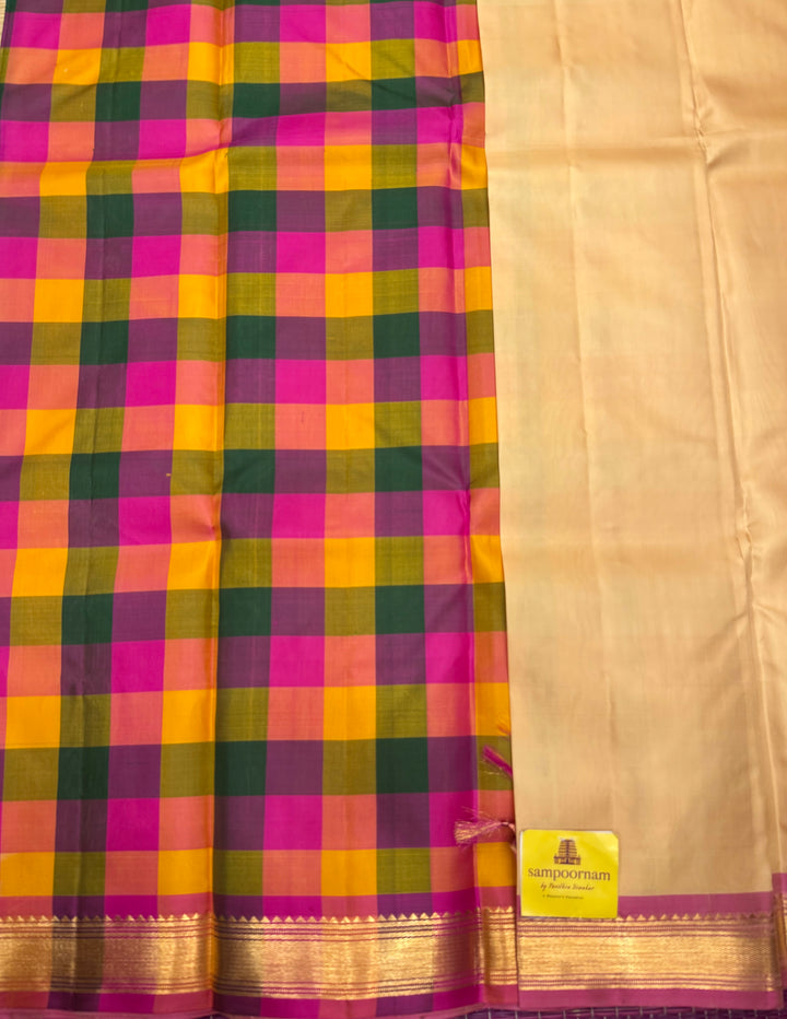 An Elegant Ivory Colour with Small Border, Pallum Pazham Kattam in the Pallu and Blouse , Pure Kanjivaram Silk Saree