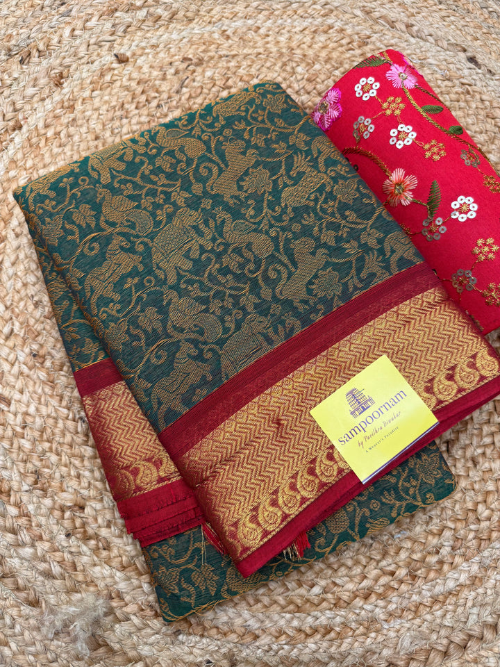 Green with Red , Rich Vanasingaram thread motif in the body , Traditional borders and Plain Pallu Chettinad Cottton Saree