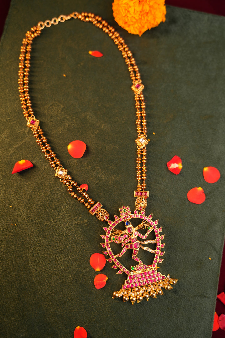 A Tribute to heritage - Lord Nataraja Jadau Kundan Stone Pendant with Rettavari Kemp Chain