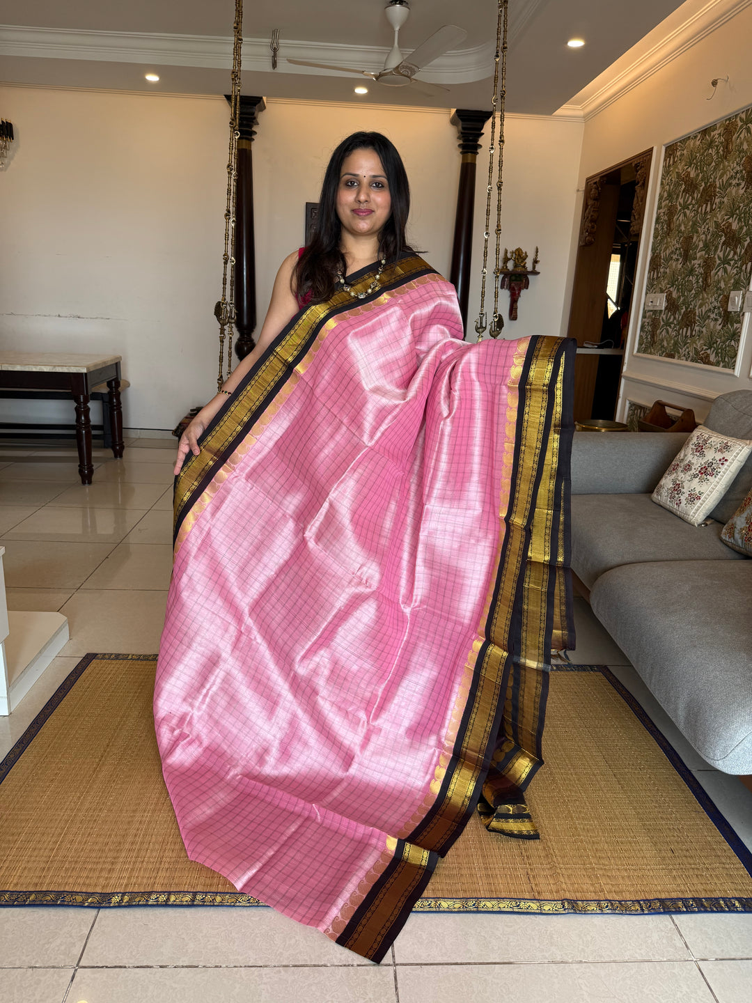 Onion Pink with Brown ,full body checks ,traditional border rich pallu Korvai Silk Cotton Saree