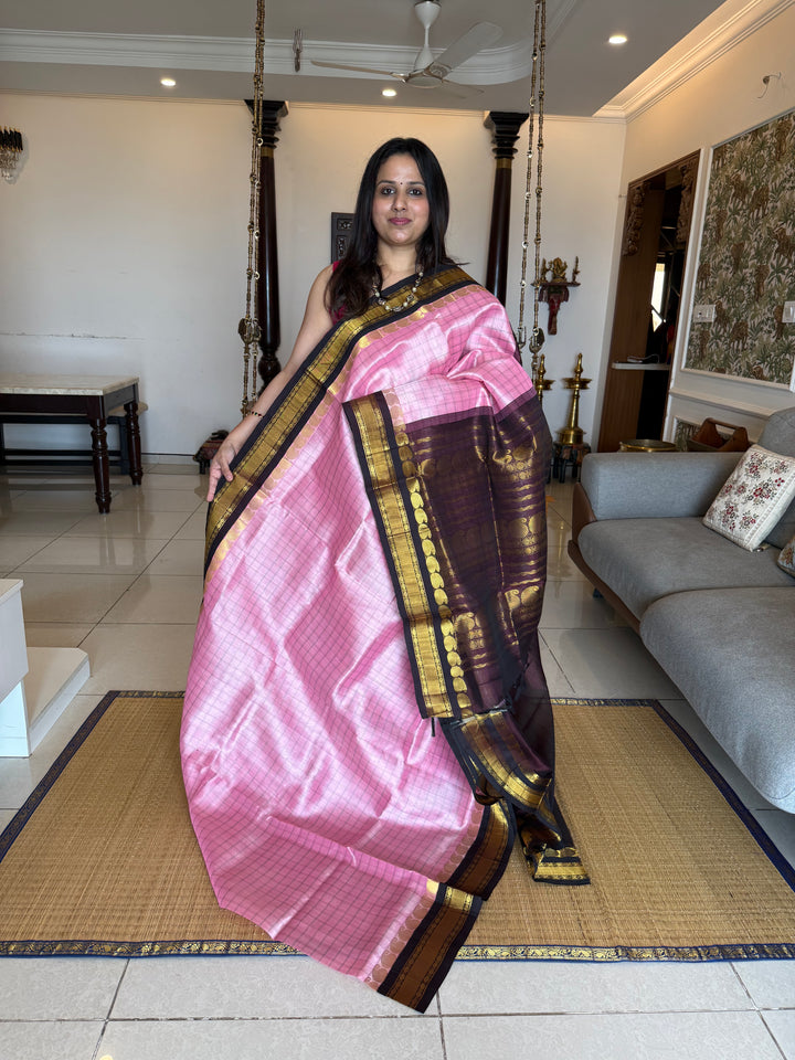 Onion Pink with Brown ,full body checks ,traditional border rich pallu Korvai Silk Cotton Saree