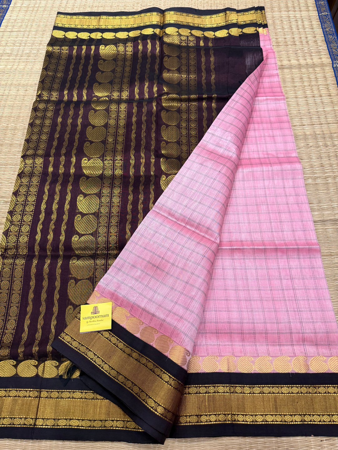 Onion Pink with Brown ,full body checks ,traditional border rich pallu Korvai Silk Cotton Saree