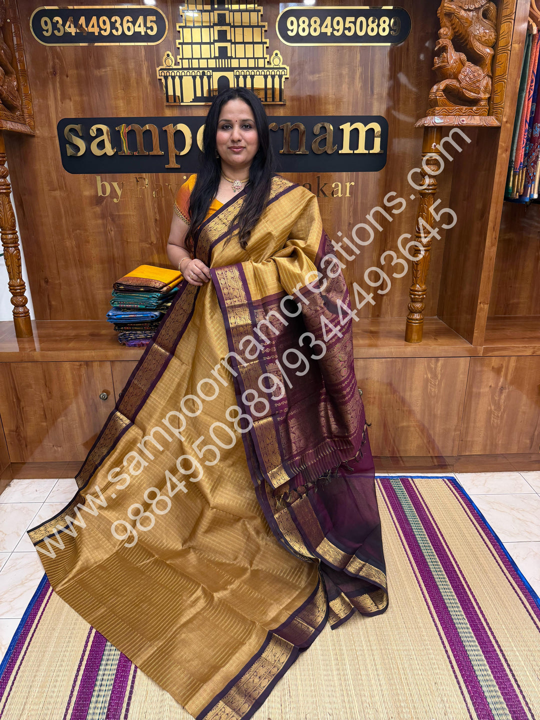 Gold with Arakku , Rich Zari Checks in the body and Traditional Border , Grand Pallu Pure Korvai Silk Cotton Saree