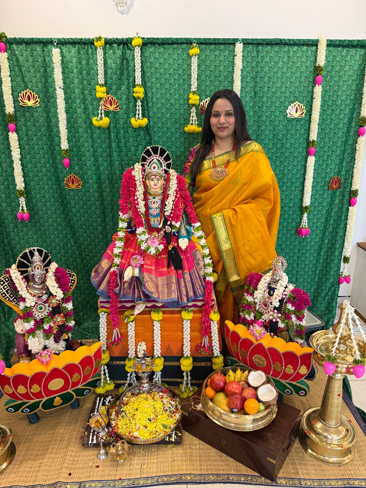 Mambazha Manjal with Pallum Pazham checks in the Pallu and Blouse Pure Kanjivaram Silk Saree