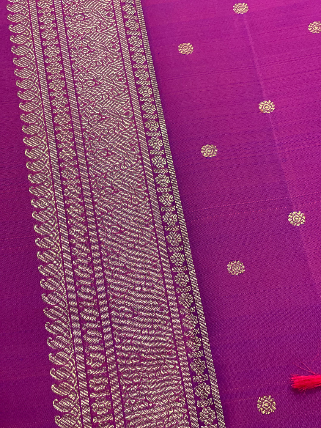 A Classy Magenta with Small Annam and Coin Zari Motif and Traditional Pallu - Pure Kanjivaram Silk Saree