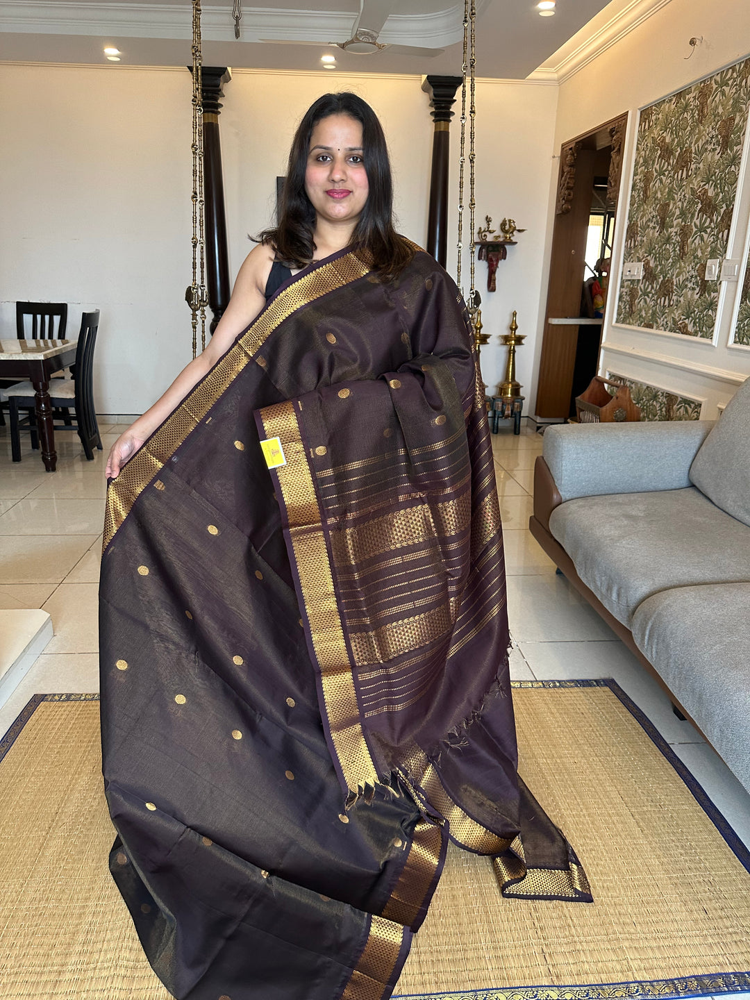 Dark Brown with Rich Body Butta Vairaoosi Silk Cotton Saree