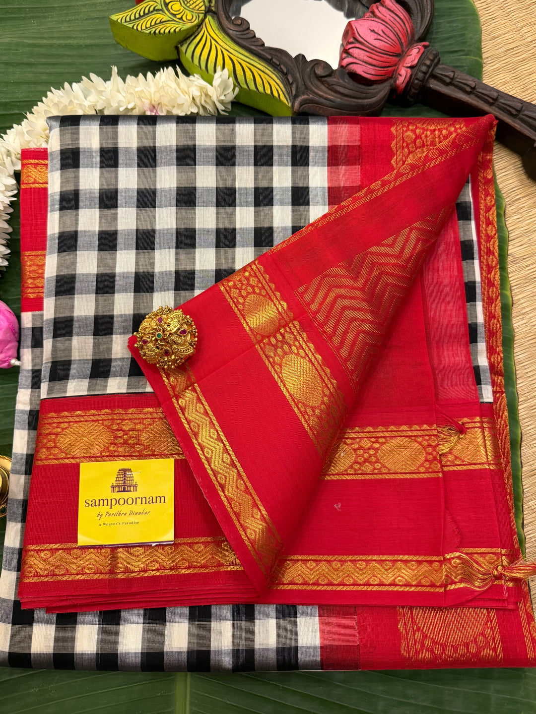 Black and White colour  checks with red , rettapet border and traditional rich Pallu Korvai Silk Cotton Saree
