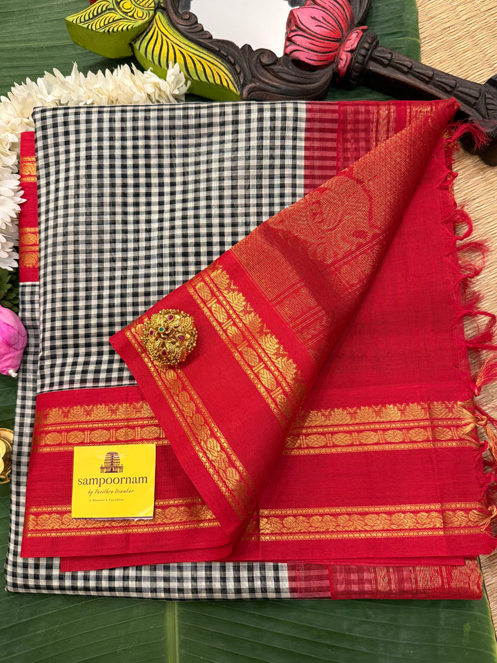 Black and White Podi Kattaam with red colour , rettapet border and traditional rich Pallu Korvai Silk Cotton Saree