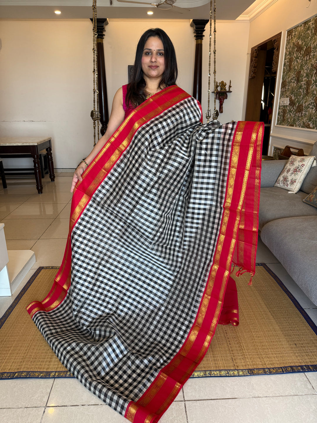 Black and White colour  checks with red , rettapet border and traditional rich Pallu Korvai Silk Cotton Saree
