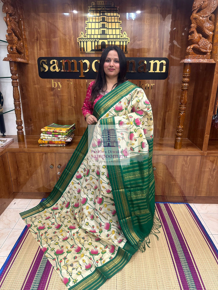 Offwhite with Green Temple Border, Traditional Borders and Rich Pallu, Pichwai Printed Korvai Silk Cotton Saree