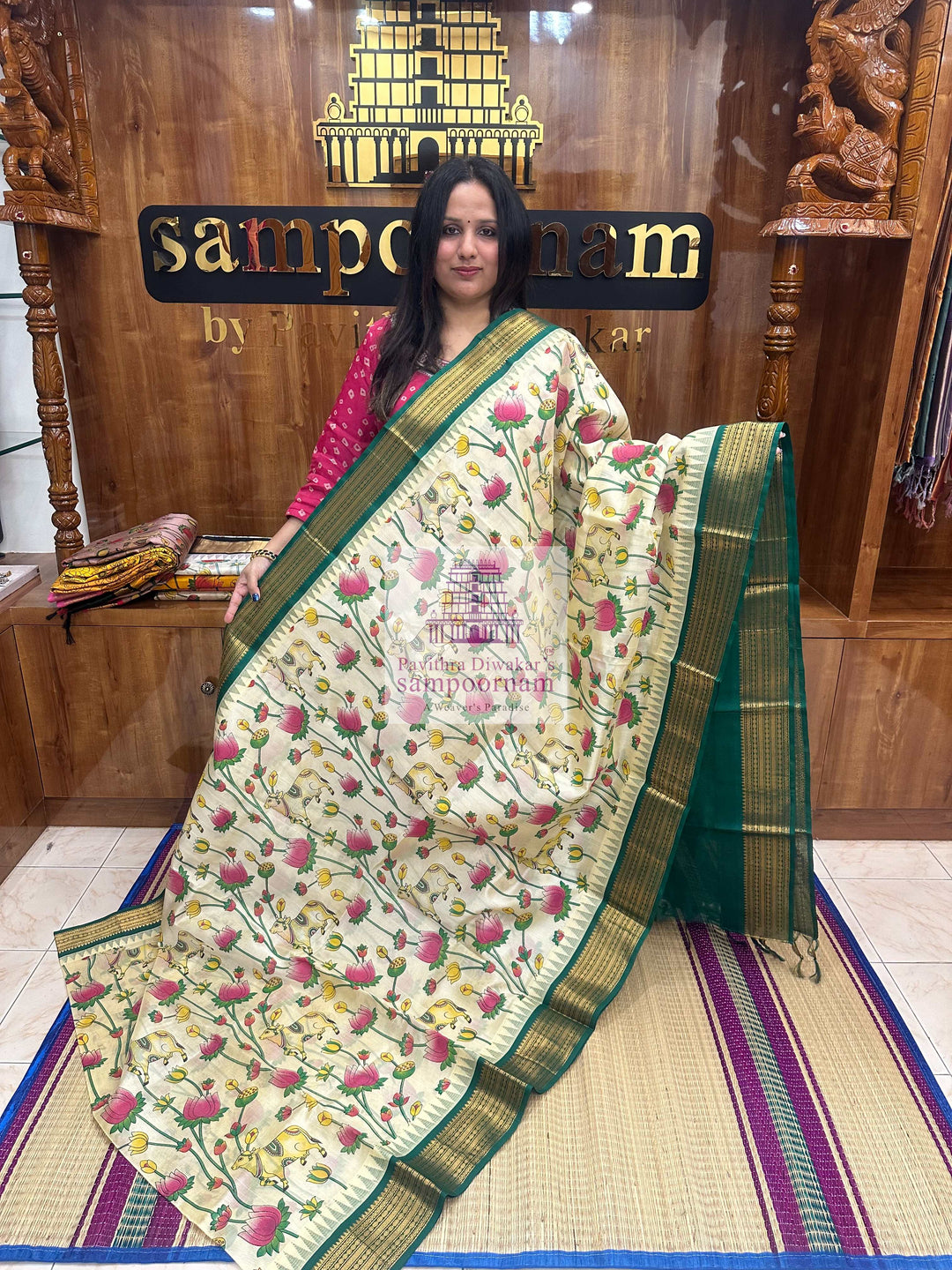 Offwhite with Green , Traditional Temple Border ,Pichwai Printed Korvai Silk Cotton Saree