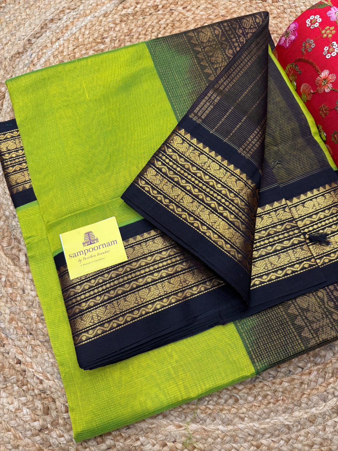 Sneha Green with Black , Vairaoosi Zari lines in the body ,  Traditional  borders and rich Pallu Korvai Silk Cotton Saree