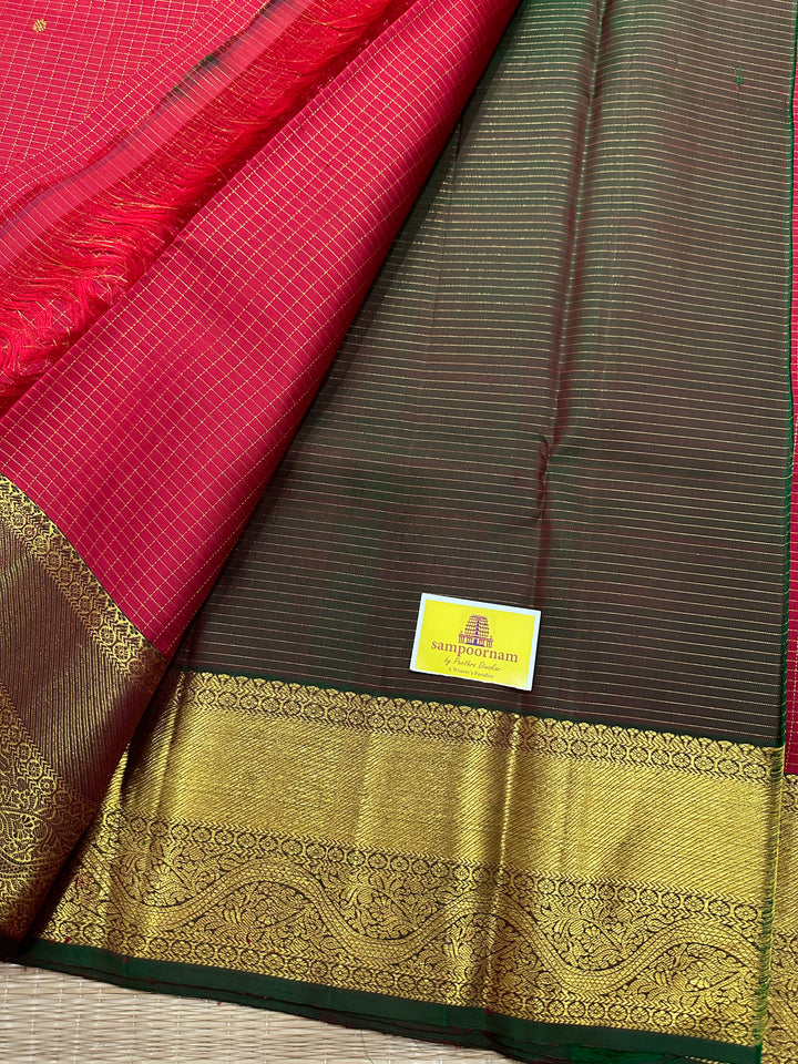 Traditional Red with Manthulir Green Body Podi Kattam with Butta Rich Pure Kanjivaram Silk Saree