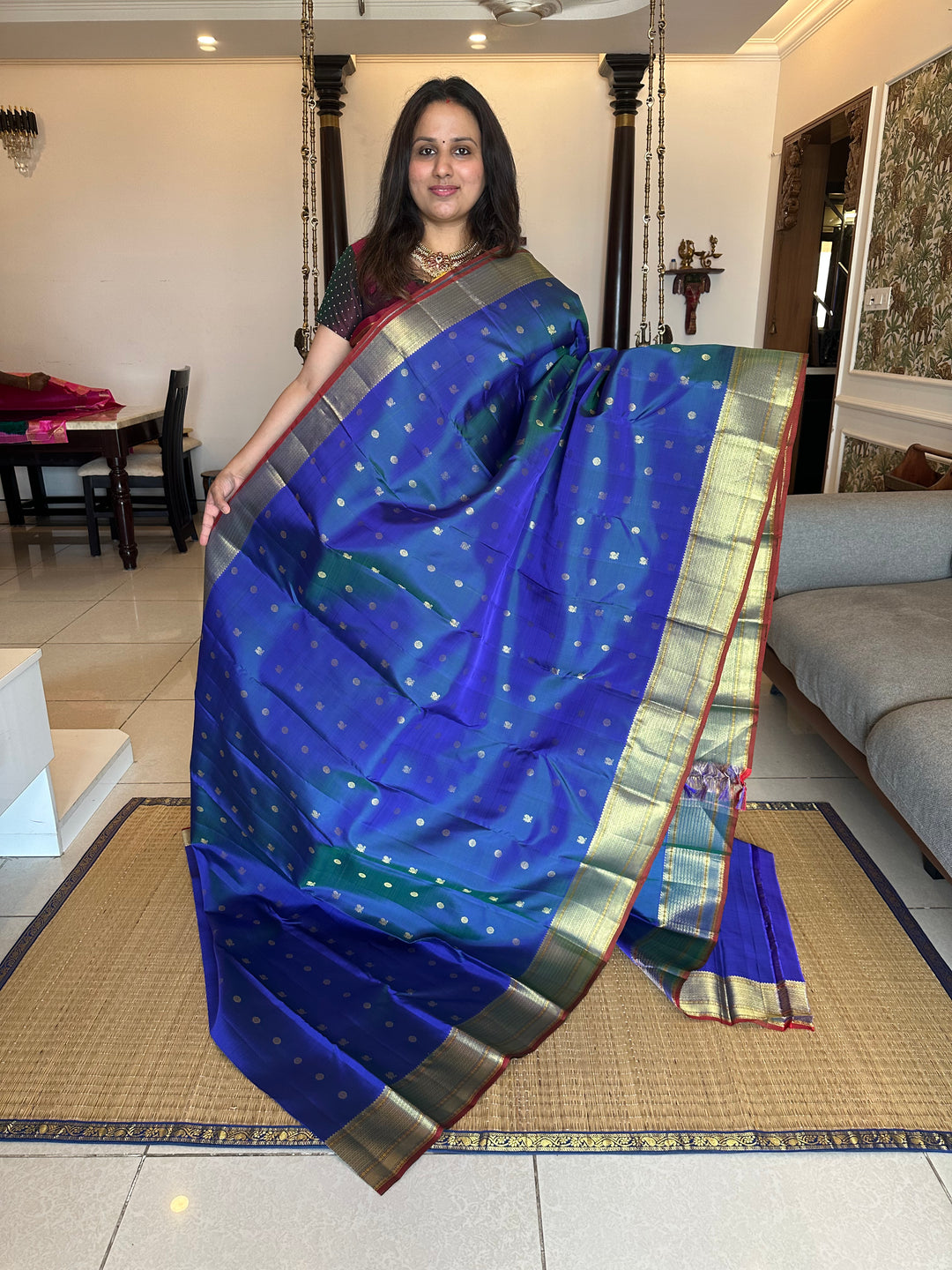 Mayil Kazhuthu Blue with Annam And Rudraksh Butta Rich Border and Pallu Pure Kanjivaram Silk Saree