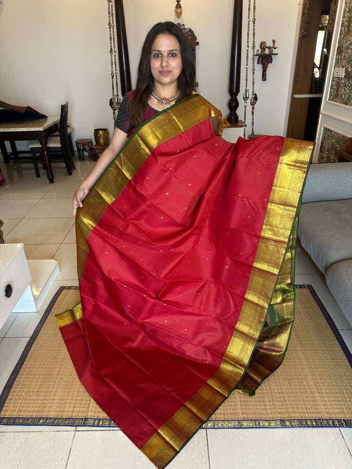 Traditional Red with Manthulir Green Body Podi Kattam with Butta Rich Pure Kanjivaram Silk Saree