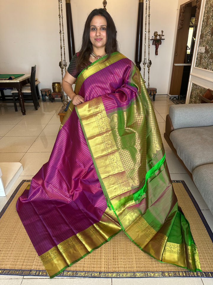 Vadamalli Purple with Manthulir Green Rich Lakshadeepam Body With Grand Border and Pallu Pure Kanjivaram Silk Saree