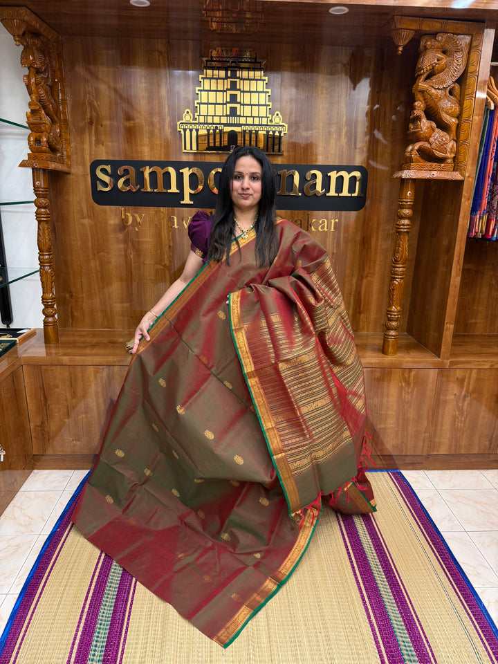 Manthulir Green   ,  Rich Two Side Peacock  Zari butta in the body , Traditional  Borders and Rich Pallu Silk Cotton Saree