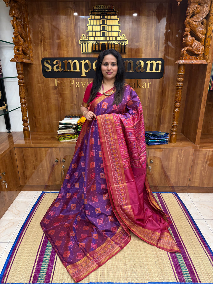 Magenta with Pink  , Pochampally inspired designs in the body and traditional Kanchi Pallu , Semi Pochampally Silk Saree