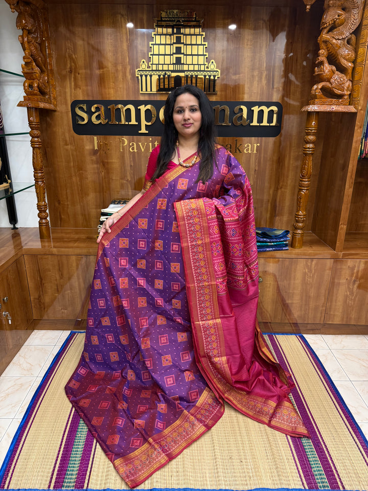 Magenta with Pink  , Pochampally inspired designs in the body and traditional Kanchi Pallu , Semi Pochampally Silk Saree