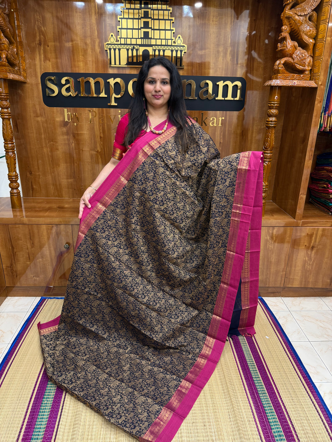 Dark Blue with Pink , Rich Vanasingaram thread motif in the body , Traditional borders and Plain Pallu Chettinad Cottton Saree