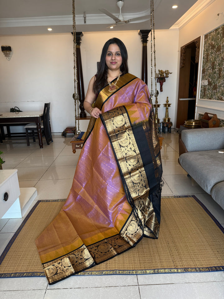 Lavender with Black , Zari Podi Kattam with butta in the body , one side rich temple big border ,and grand Pallu Korvai Silk Cotton Saree