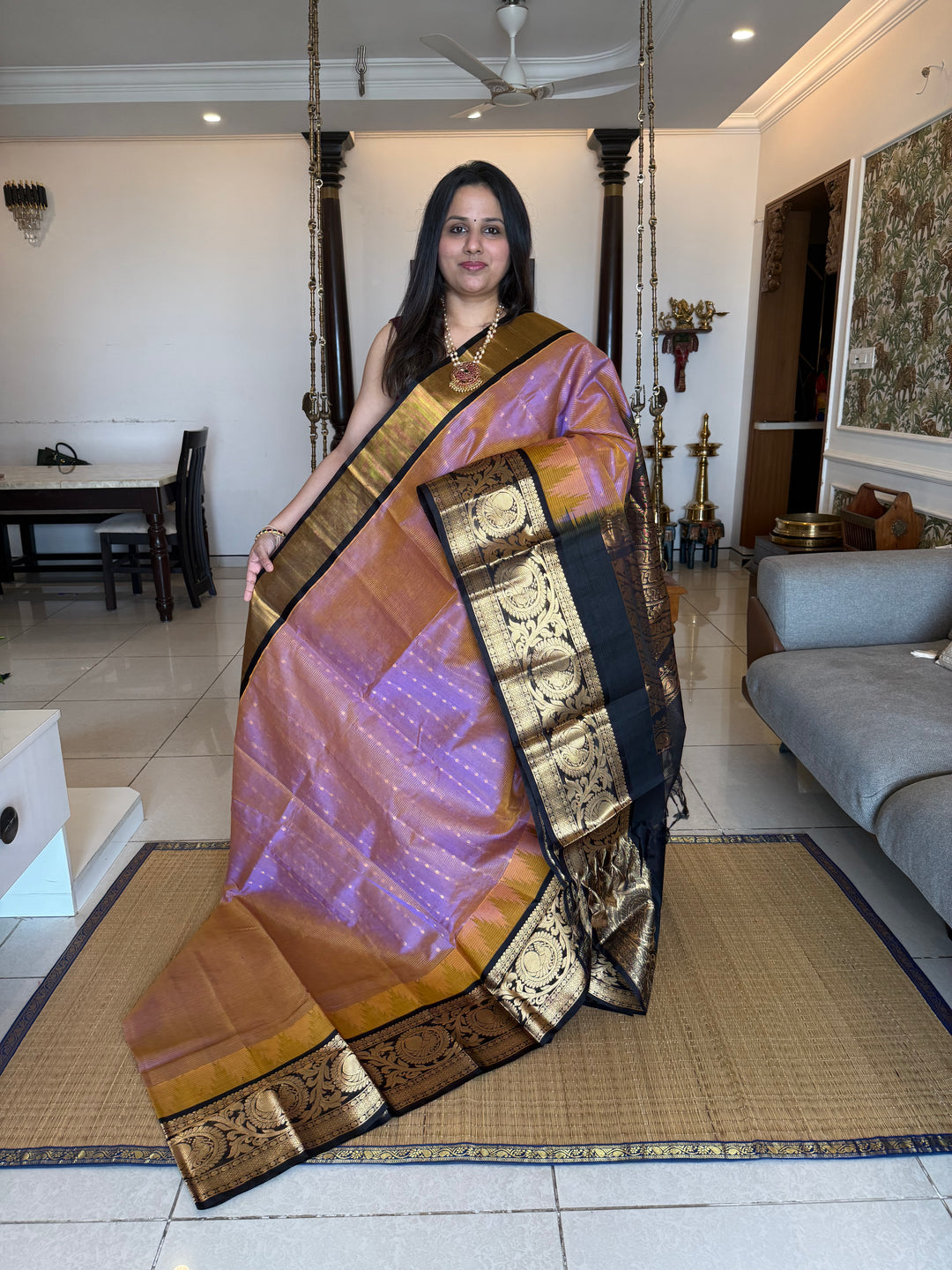 Lavender with Black , Zari Podi Kattam with butta in the body , one side rich temple big border ,and grand Pallu Korvai Silk Cotton Saree