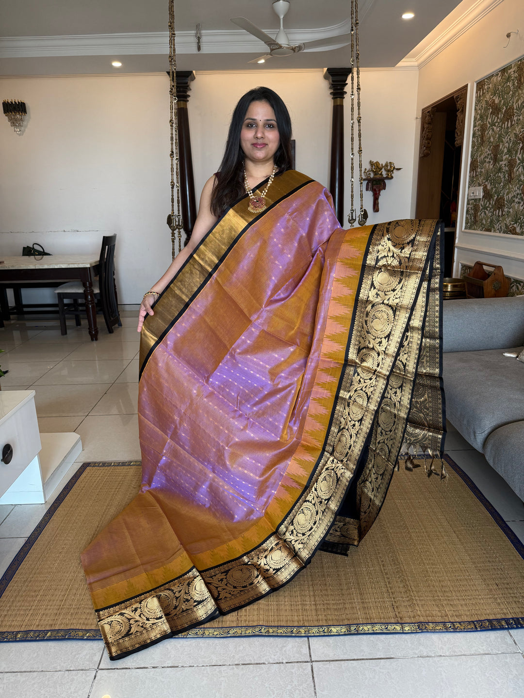 Lavender with Black , Zari Podi Kattam with butta in the body , one side rich temple big border ,and grand Pallu Korvai Silk Cotton Saree