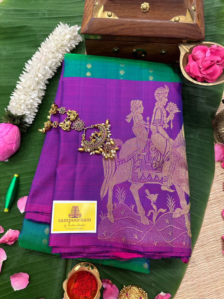 Mayil Kazhuthu with Purple Vertical Zari Dots and a Rich Pallu Kanjivaram Silk Saree