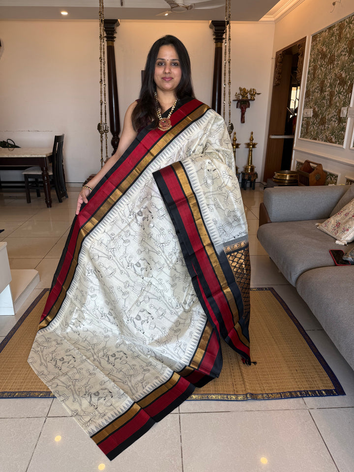 Offwhite with Black ,Triple Temple Border,Rich Pallu ,Pichwai Outline Printed Korvai Silk Cotton Saree