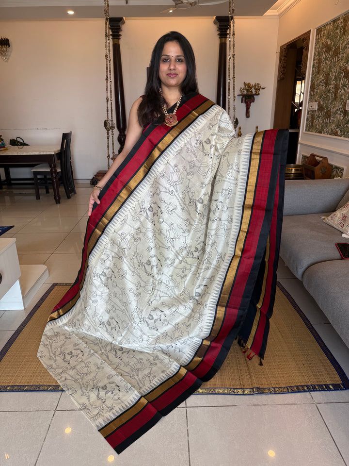 Offwhite with Black ,Triple Temple Border,Rich Pallu ,Pichwai Outline Printed Korvai Silk Cotton Saree