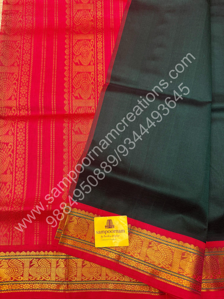 Bottle Green with Reddish Pink  , traditional borders and rich Pallu Korvai Silk Cotton Saree