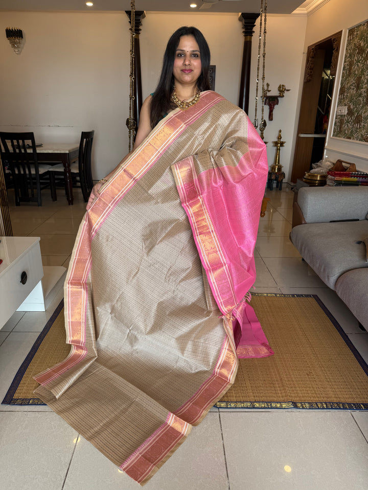 Offwhite with Baby Pink , Lakshadeepam butta in the body , traditional borders and rich Pallu Lakshadeepam Silk Cotton Saree