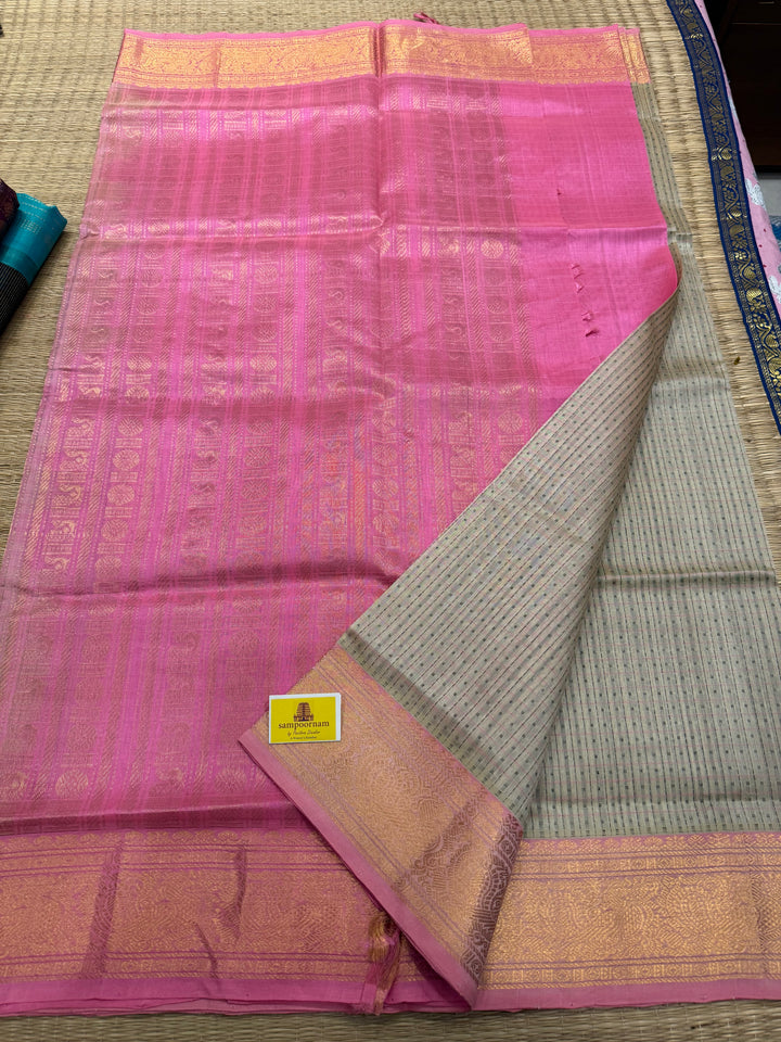 Offwhhite with Baby Pink , Lakshadeepam butta in the body , traditional borders and rich Pallu Lakshadeepam Silk Cotton Saree