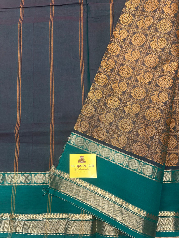 Green with Green  , Annam and Chakram thread butta in the body  , rettapet border and Plain Pallu Chettinad Cotton Saree