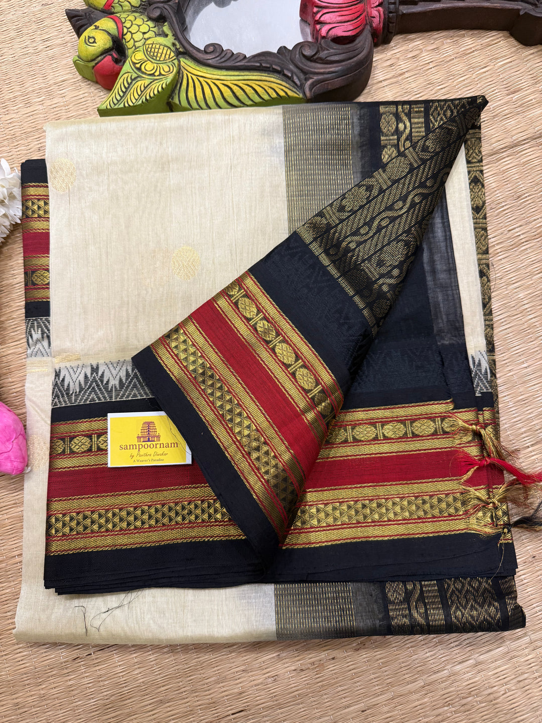 OffWhite with Black ,Rich Zari Butta in the body,traditional rettapet temple Thread Border and rich  Pallu Korvai Silk Cotton Saree