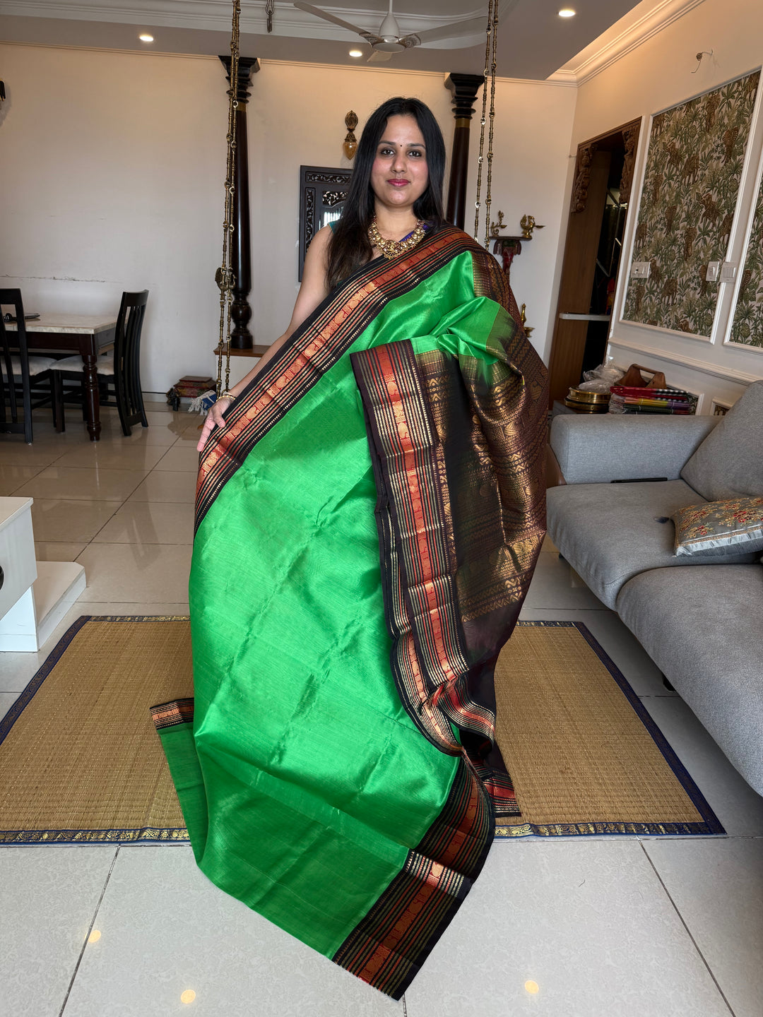 Parrot Green with Brown,Rich Kanchi Border and grand Pallu Korvai Silk Cotton Saree