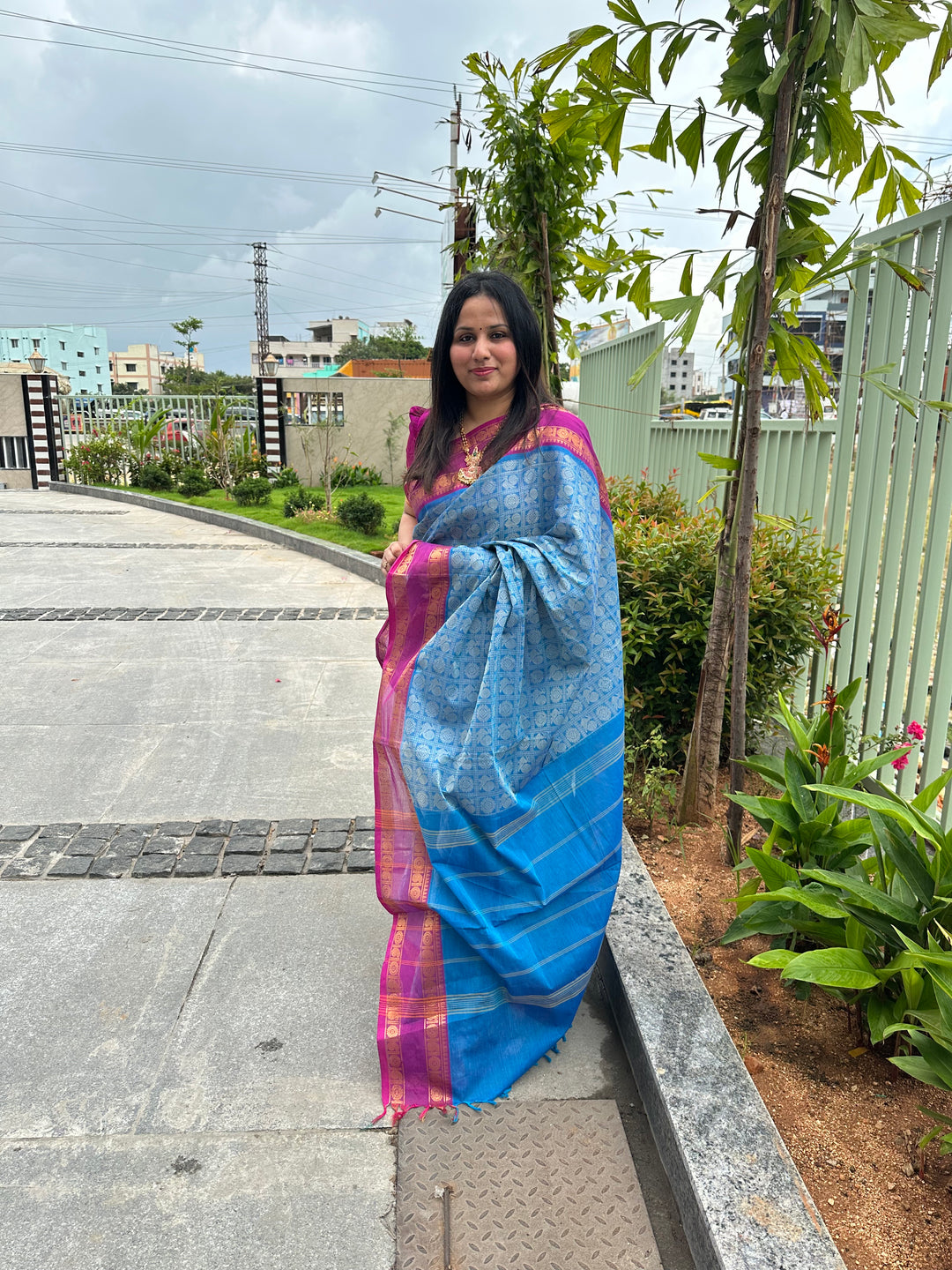 Light Blue with Dark Magenta , Annam and Chakram Butta in the body and plain Pallu Chettinad Cotton Saree