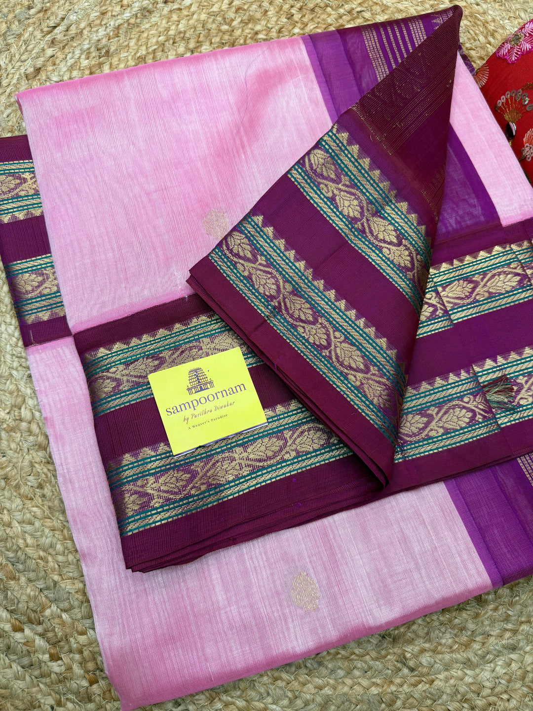Onion Pink with Magenta , Rich Zari butta in the body and tradtional rettapet borders & Grand Pallu ,Korvai Silk Cotton Saree