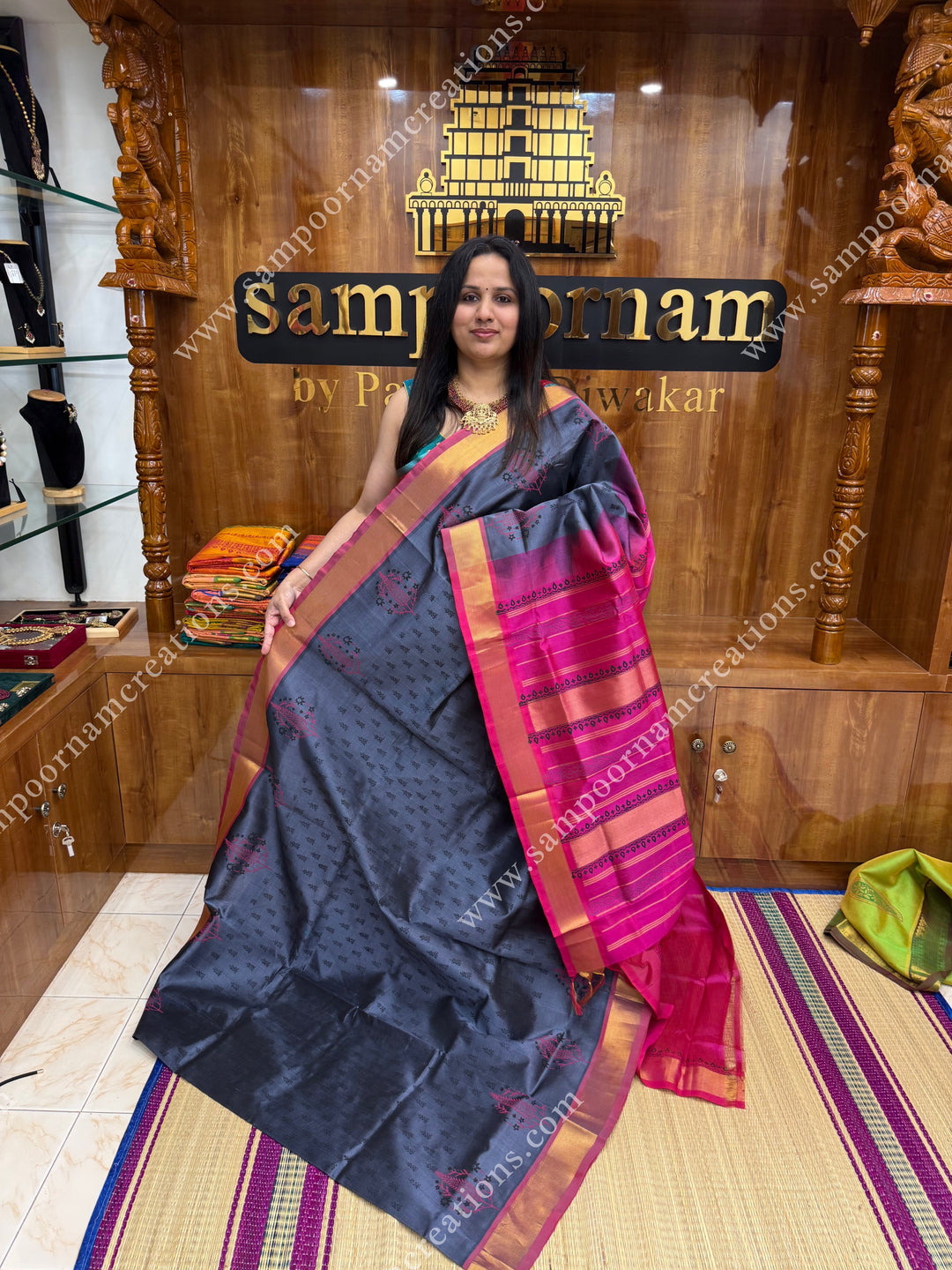 Grey with Pink , Floral Print in the body  and Rich Pallu Handblock Printed Silk Cotton Saree