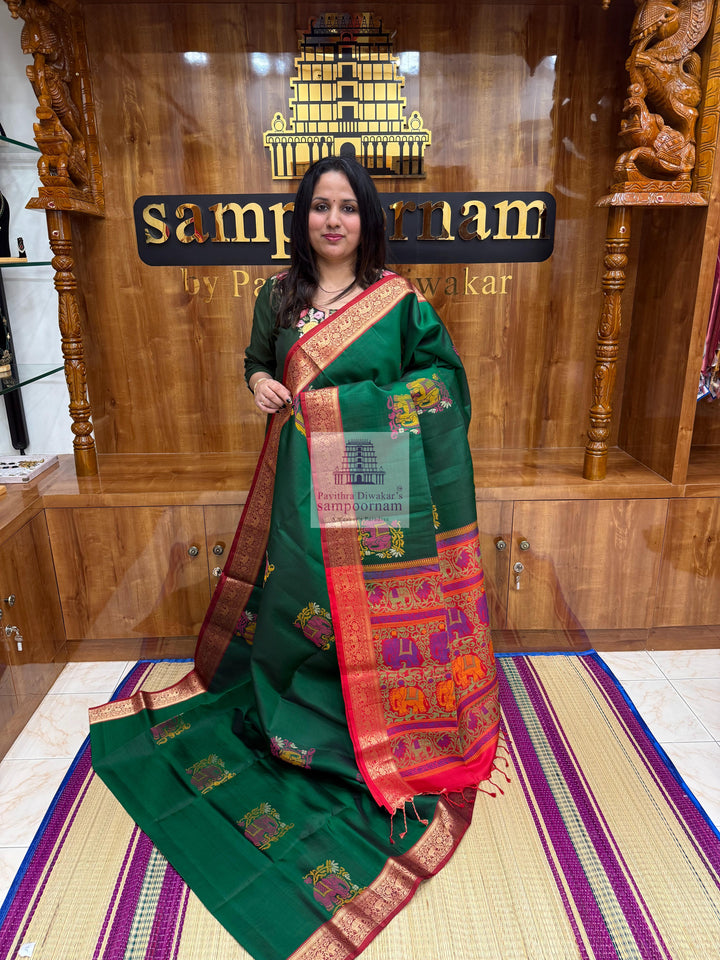 Green with Red , Thread butta in the body , rich Kanchi border and grand  Pallu Pure Soft Silk Saree