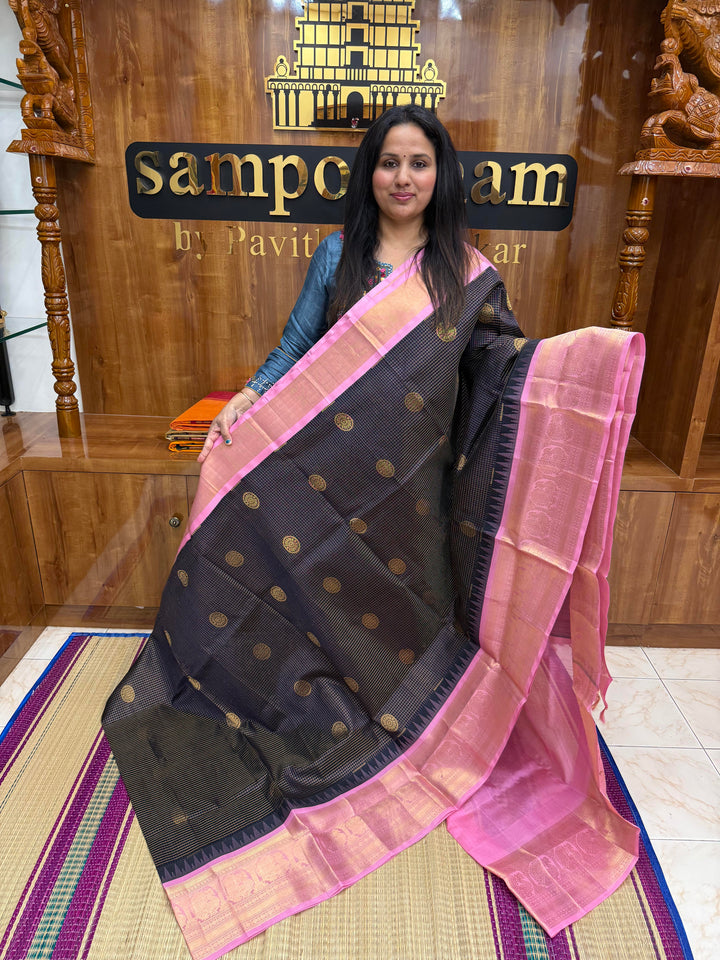 Dark Blue with Baby Pink , Rich Zari checks with Chakkram butta in the body , Traditional One side big border and rich Pallu Korvai Silk Cotton Saree