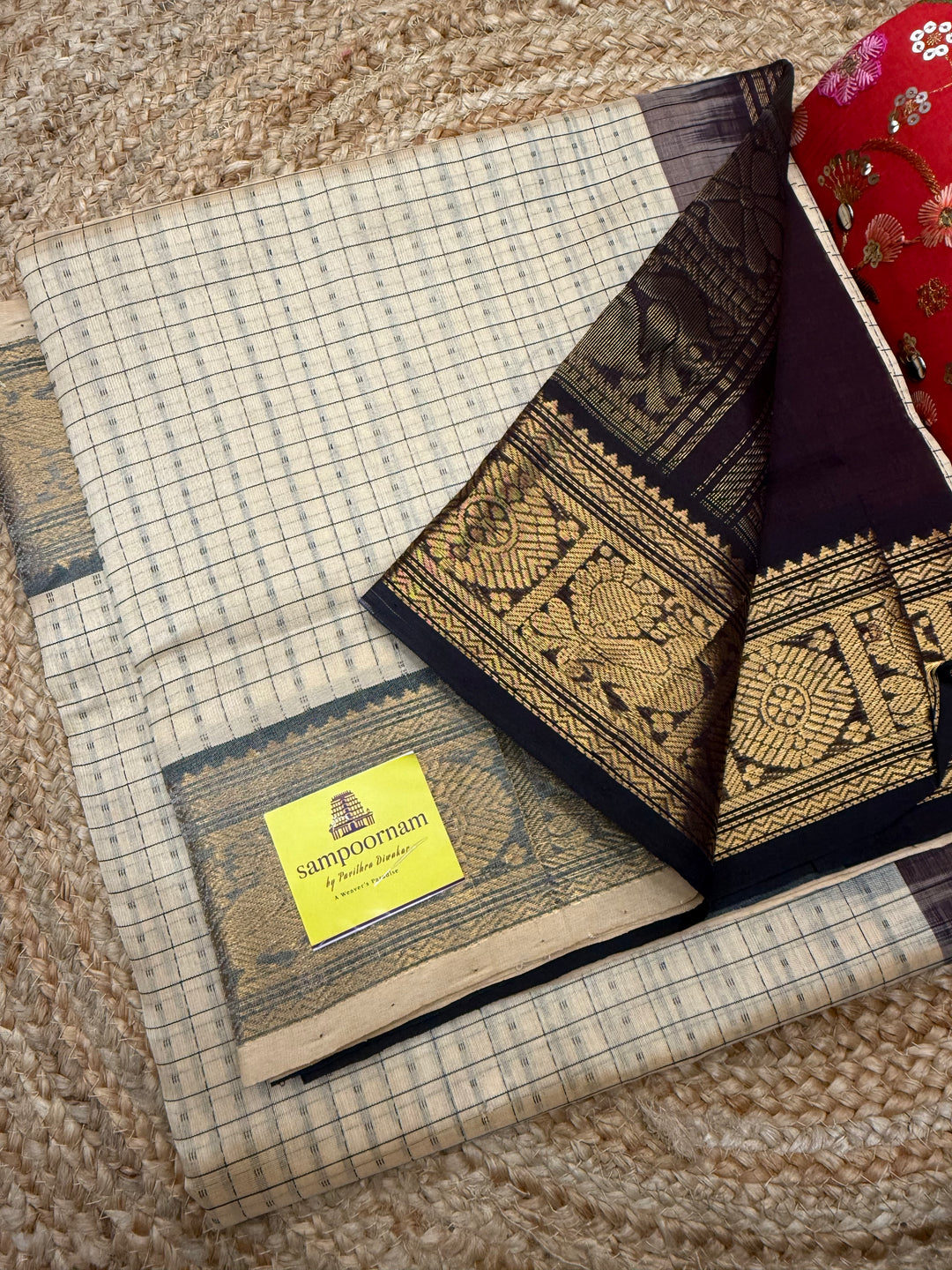 Ivory with Brown , thread butta in the body , Traditional border and rich Pallu Lakshadeepam Silk Cotton Saree