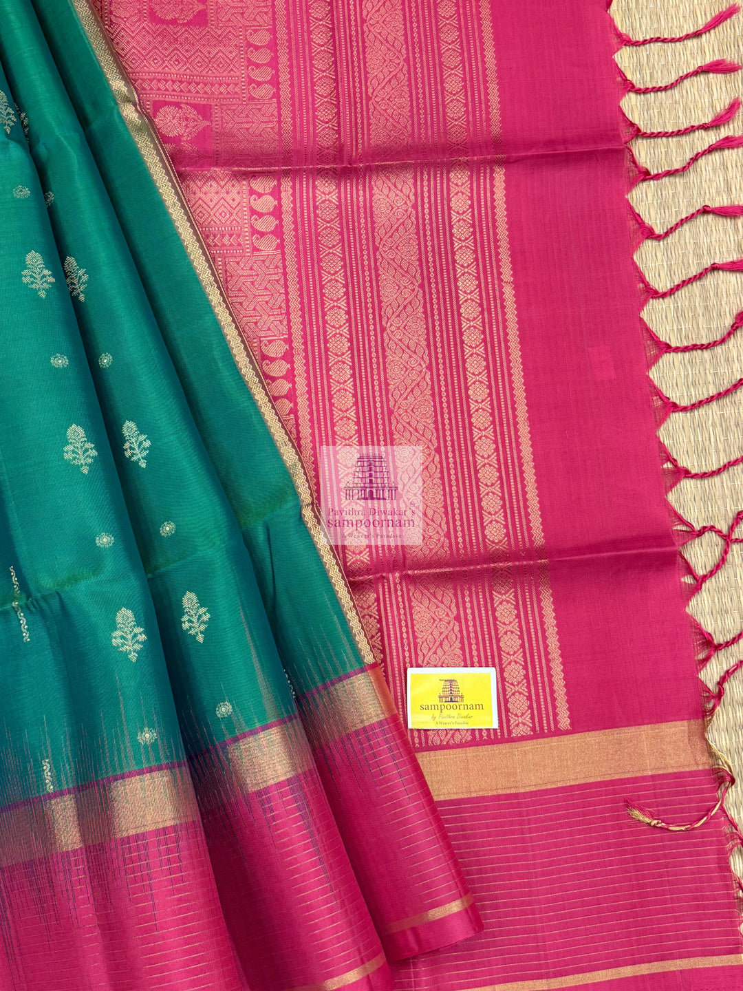 Ramar Green with Pink , Vairaoosi lines in the border , rich Zari butta in the body and grand  Pallu Pure Soft Silk Saree