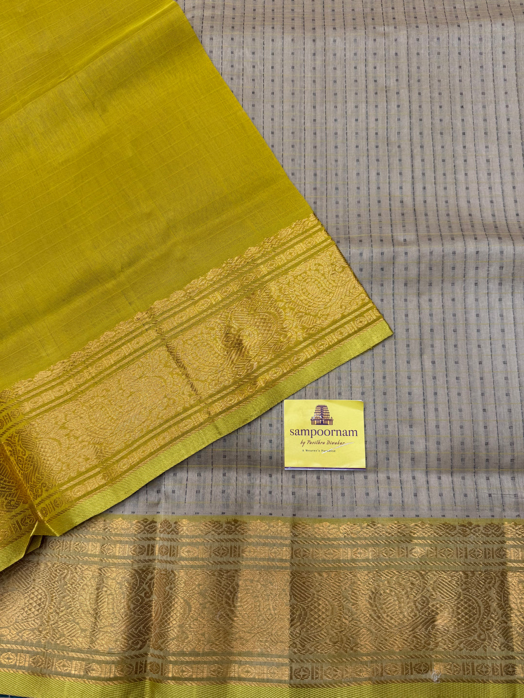 Cream with Lemon Yellow , thread butta in the body , Traditional border and rich Pallu Lakshadeepam Silk Cotton Saree