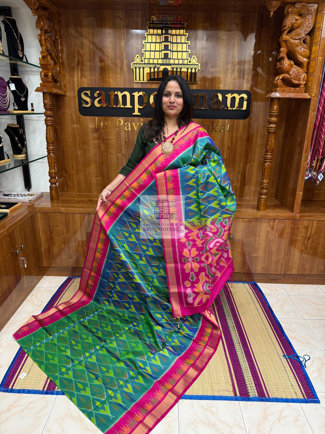 Mayilkazhuthu Blue with Pink , Pochampally designs in the body  and grand  Pallu Pure Soft Silk Saree